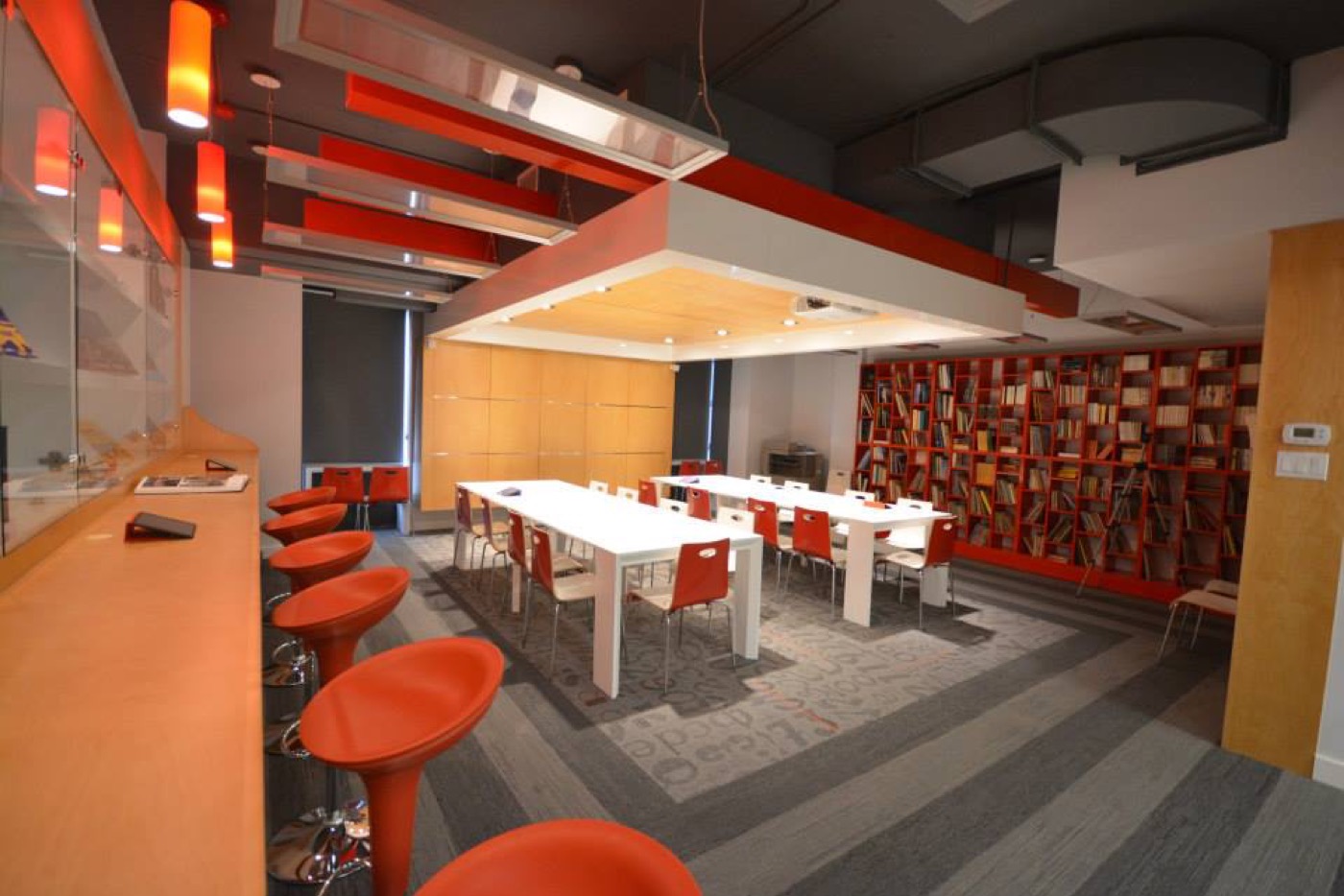 Alex Manoogian Library